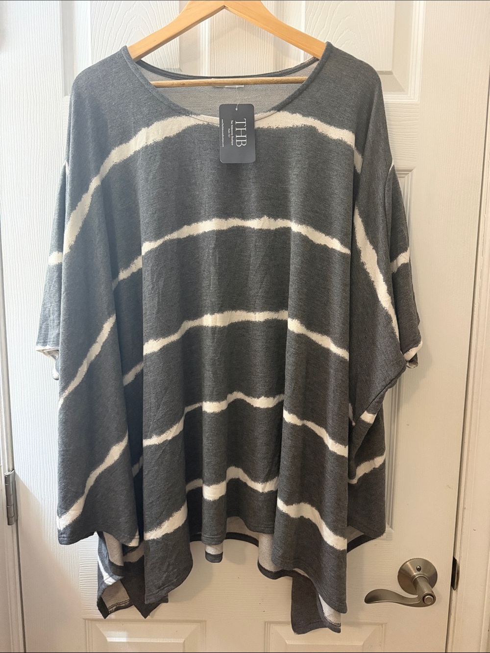 Striped oversized top sz L